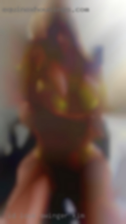 Id love to find a swinger Kim local hotwife !
